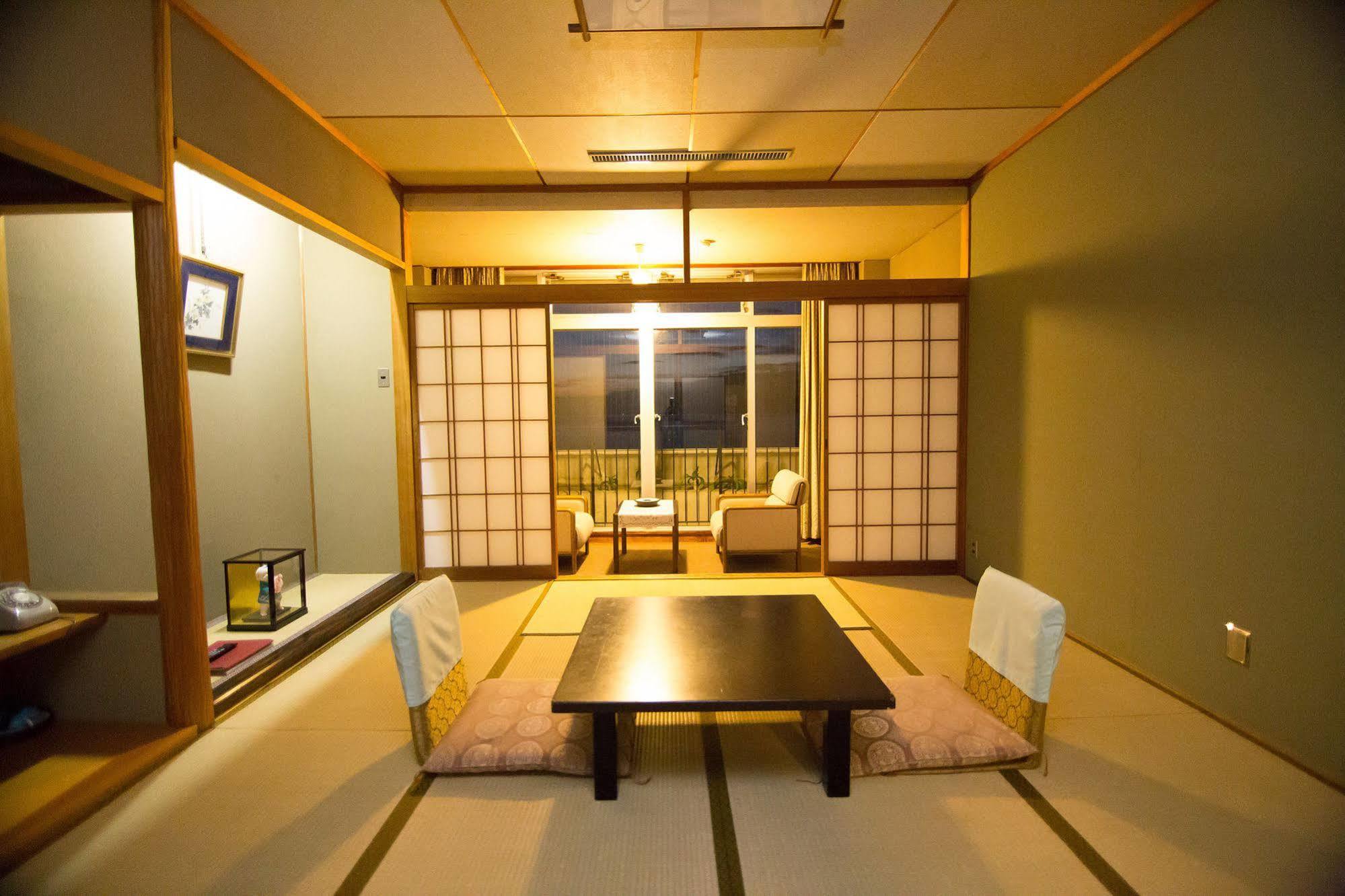 Wakayama Kada Onsen Kada Kaigetsu Hotel Exterior photo